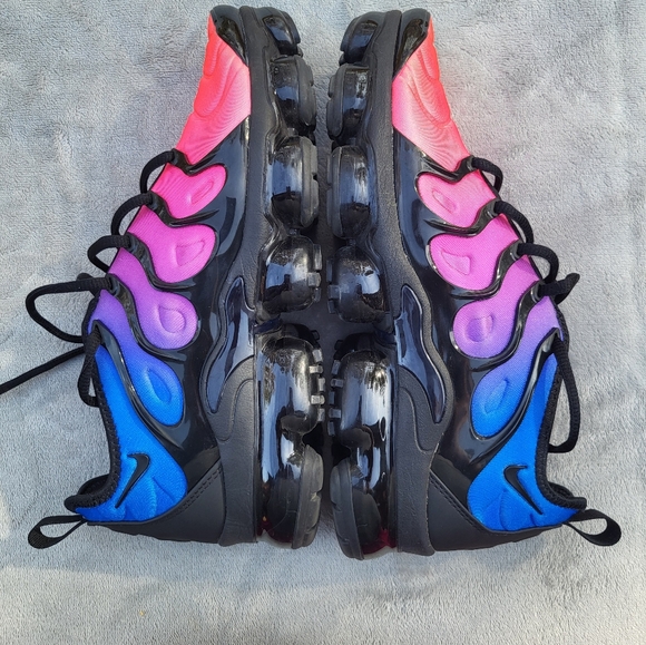 Vapor Max Plus - Picture 4 of 9